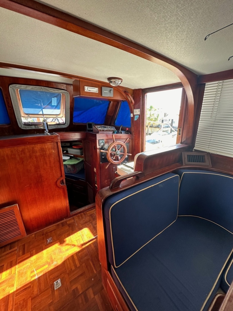 36ft Albin Yacht For Sale