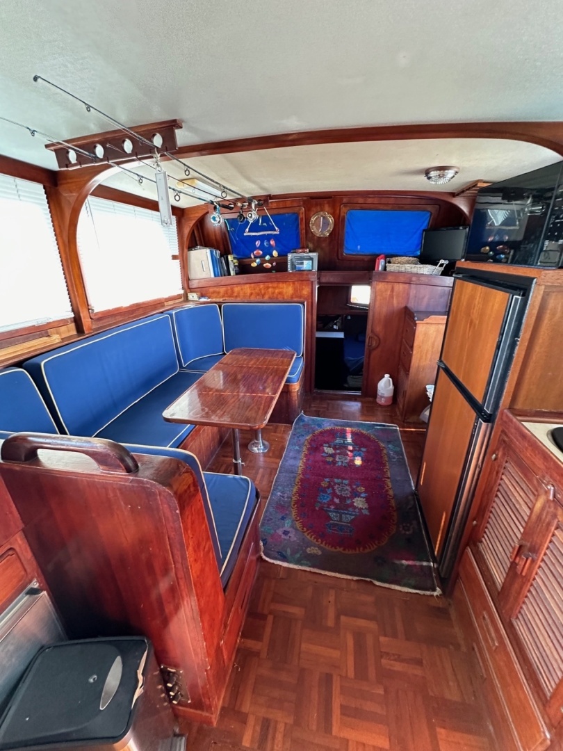 1981 Albin 36 Double Cabin