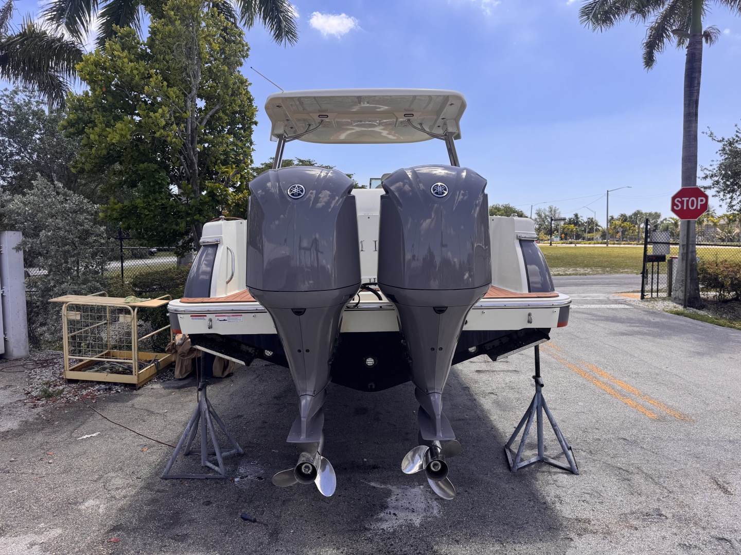 30ft Chris Craft Yacht For Sale