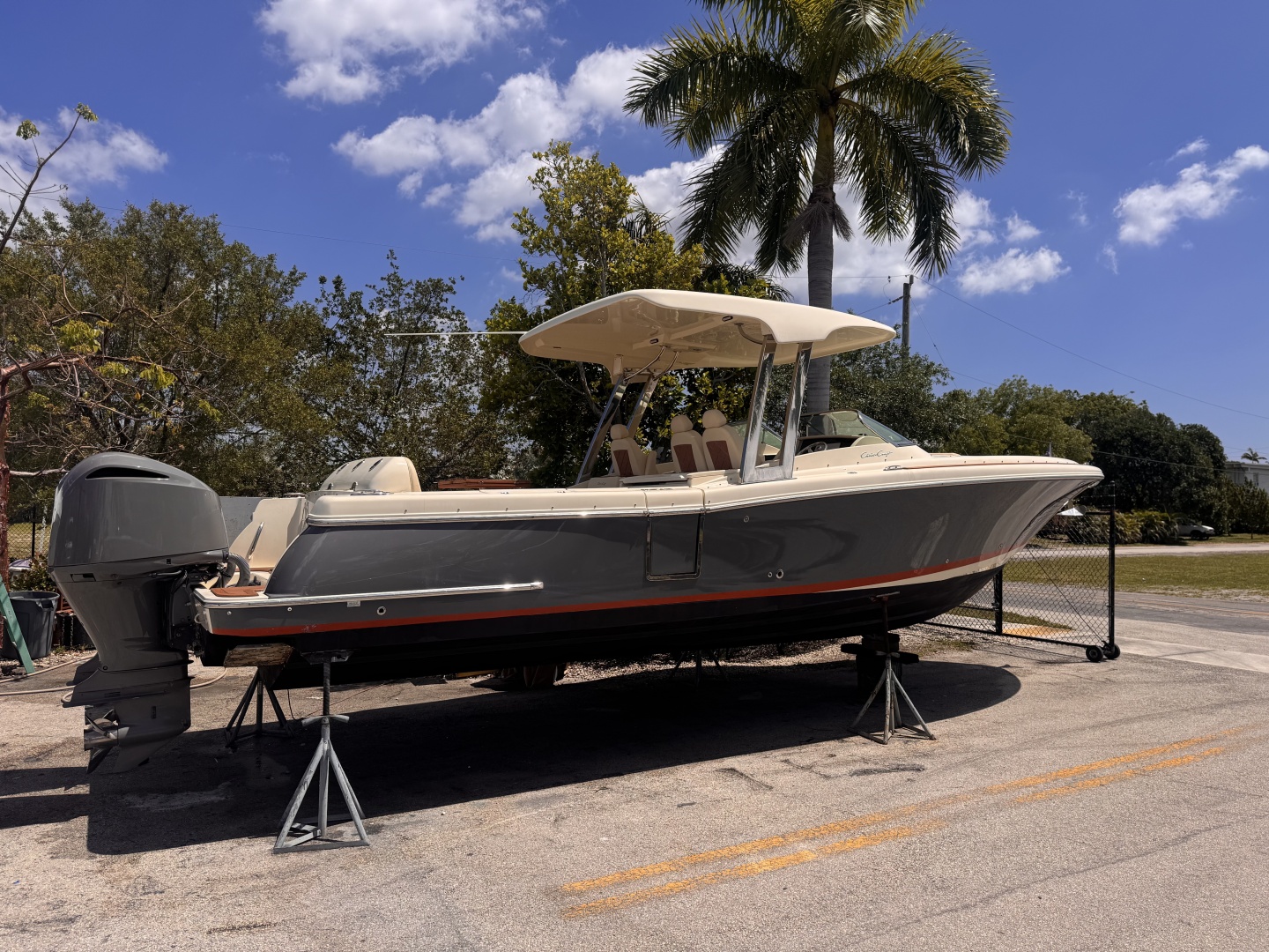 30ft Chris Craft Yacht For Sale