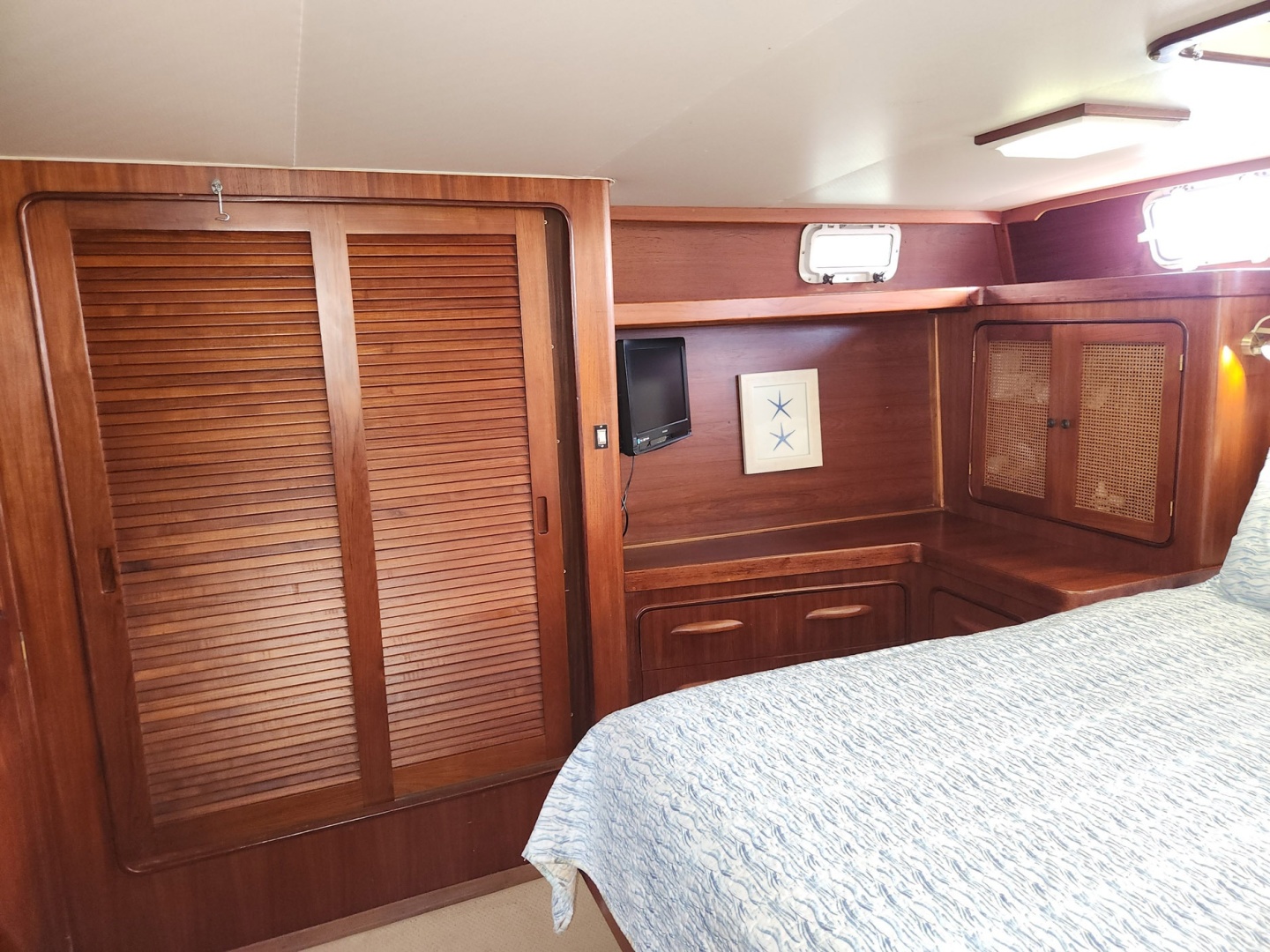 Folly Squared 44ft Gulfstar Yacht For Sale