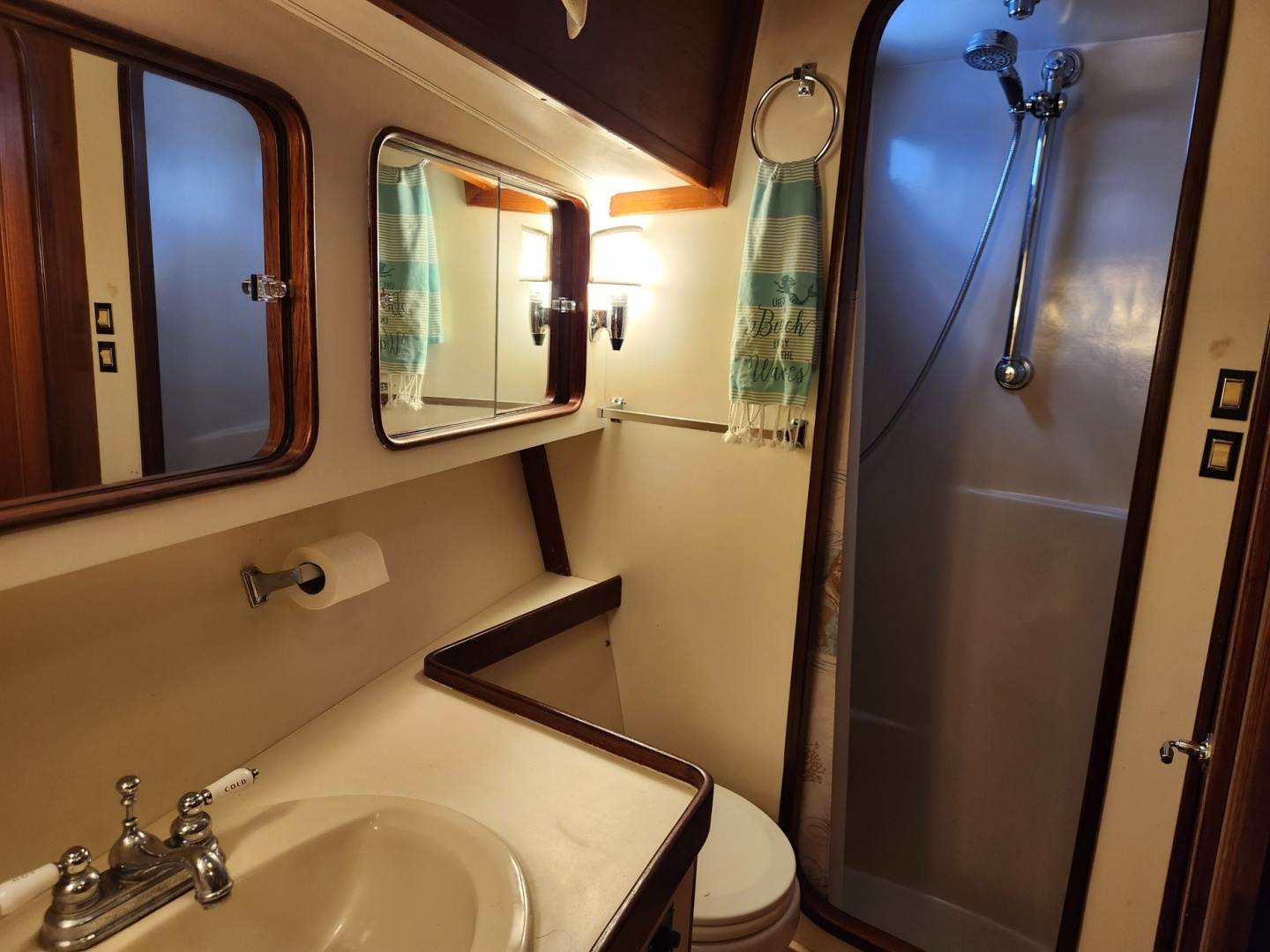 Folly Squared 44ft Gulfstar Yacht For Sale