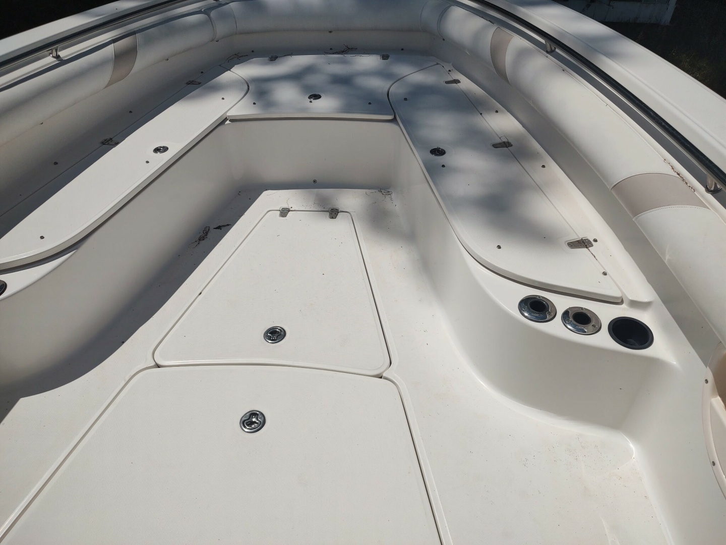 2006 Boston Whaler 320 Outrage