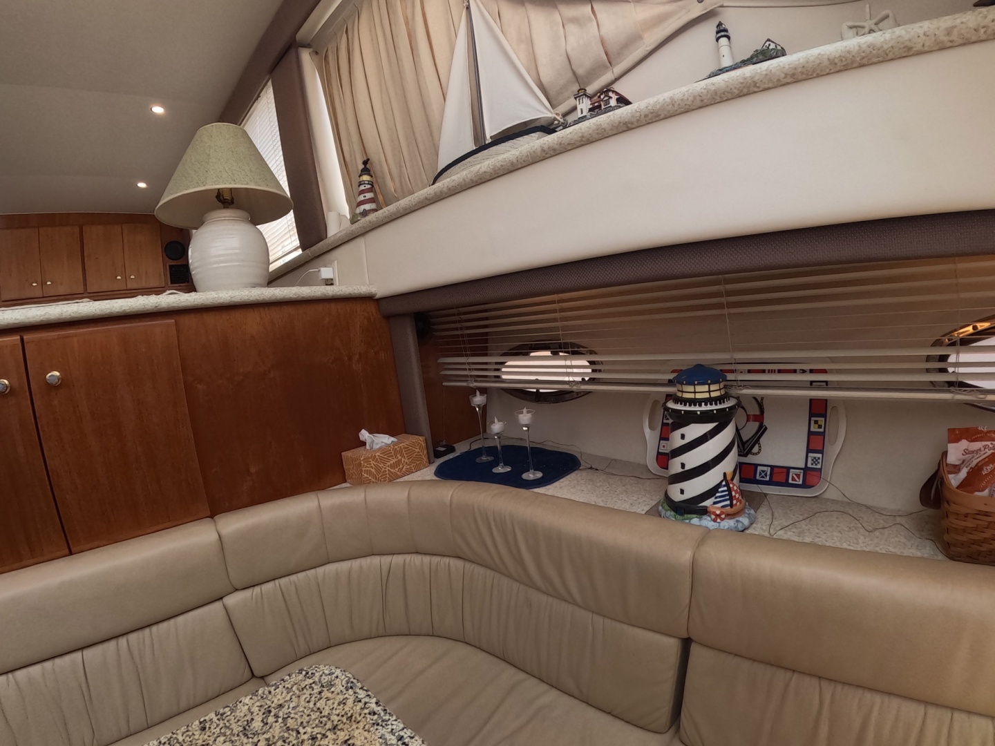 BRITER HORIZON 40ft Carver Yacht For Sale