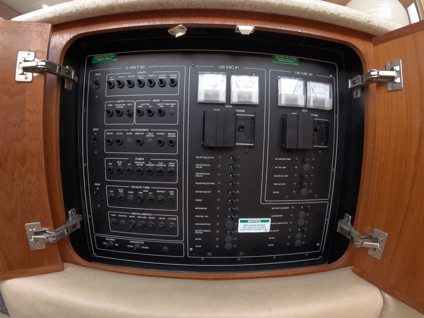 2000 Carver 406 Motor Yacht