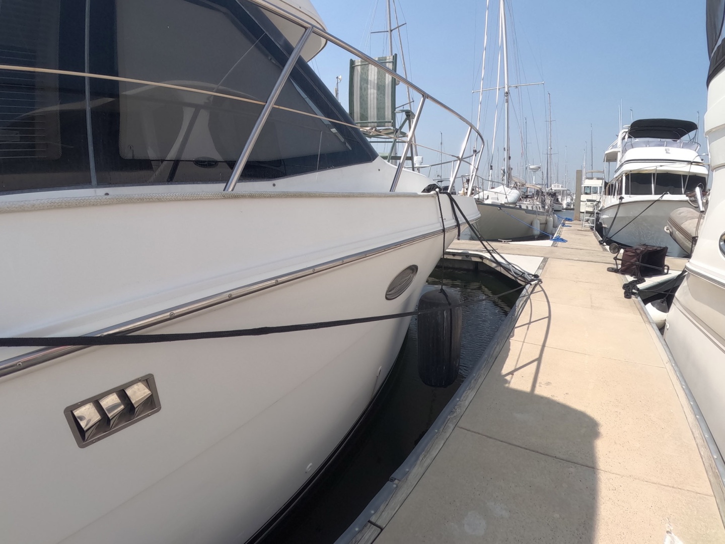 BRITER HORIZON 40ft Carver Yacht For Sale