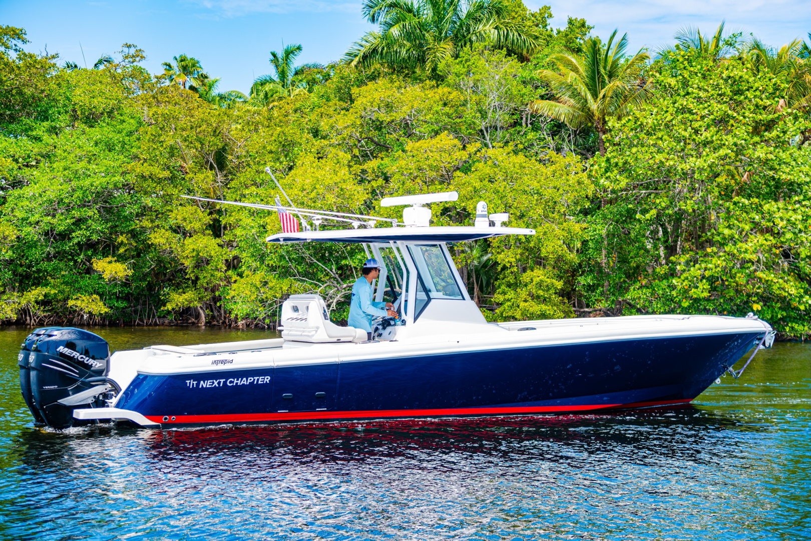 2018 Intrepid 327