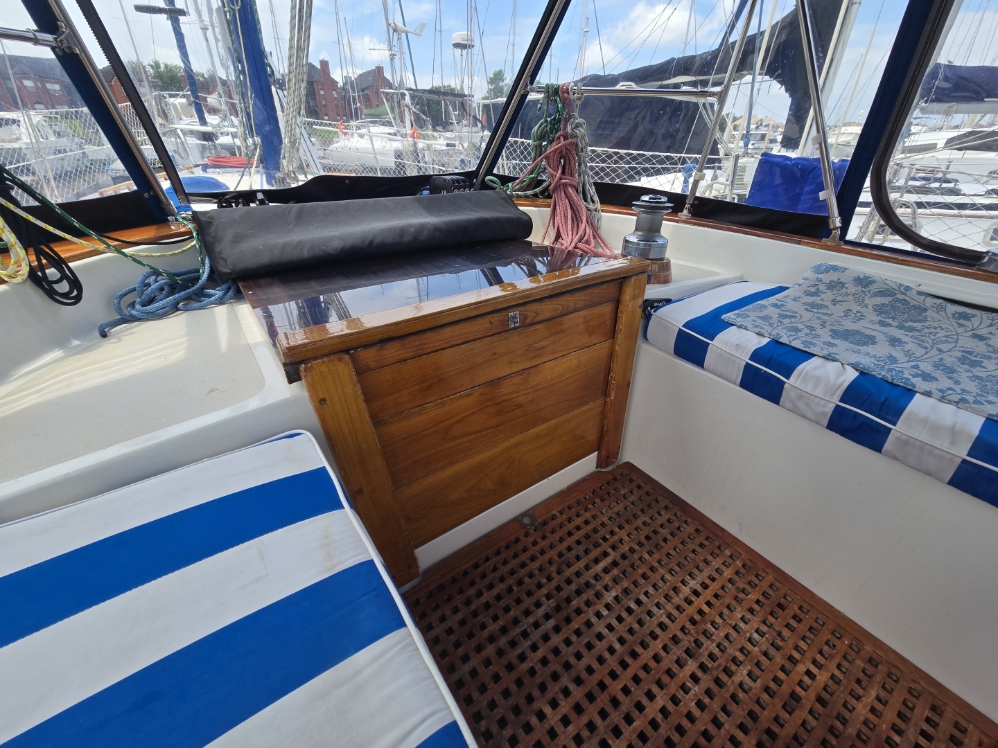 1985 Endeavour 42 CC