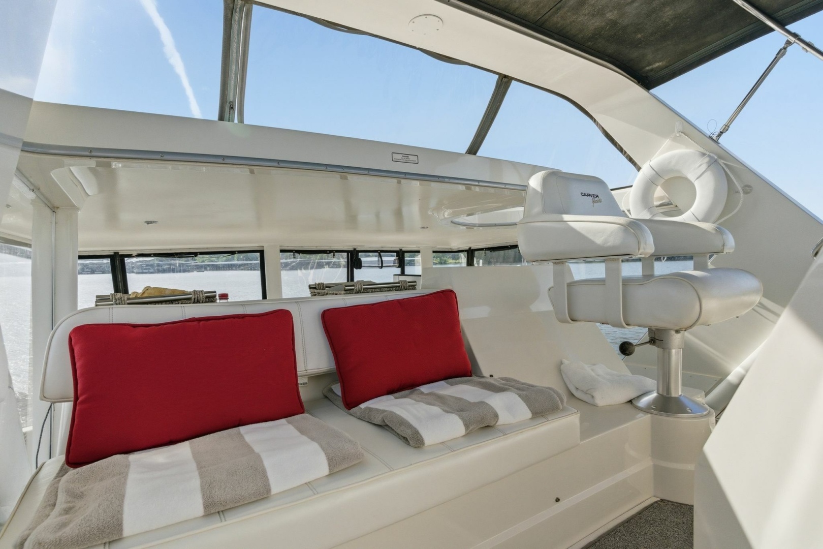 44ft Carver Yacht For Sale