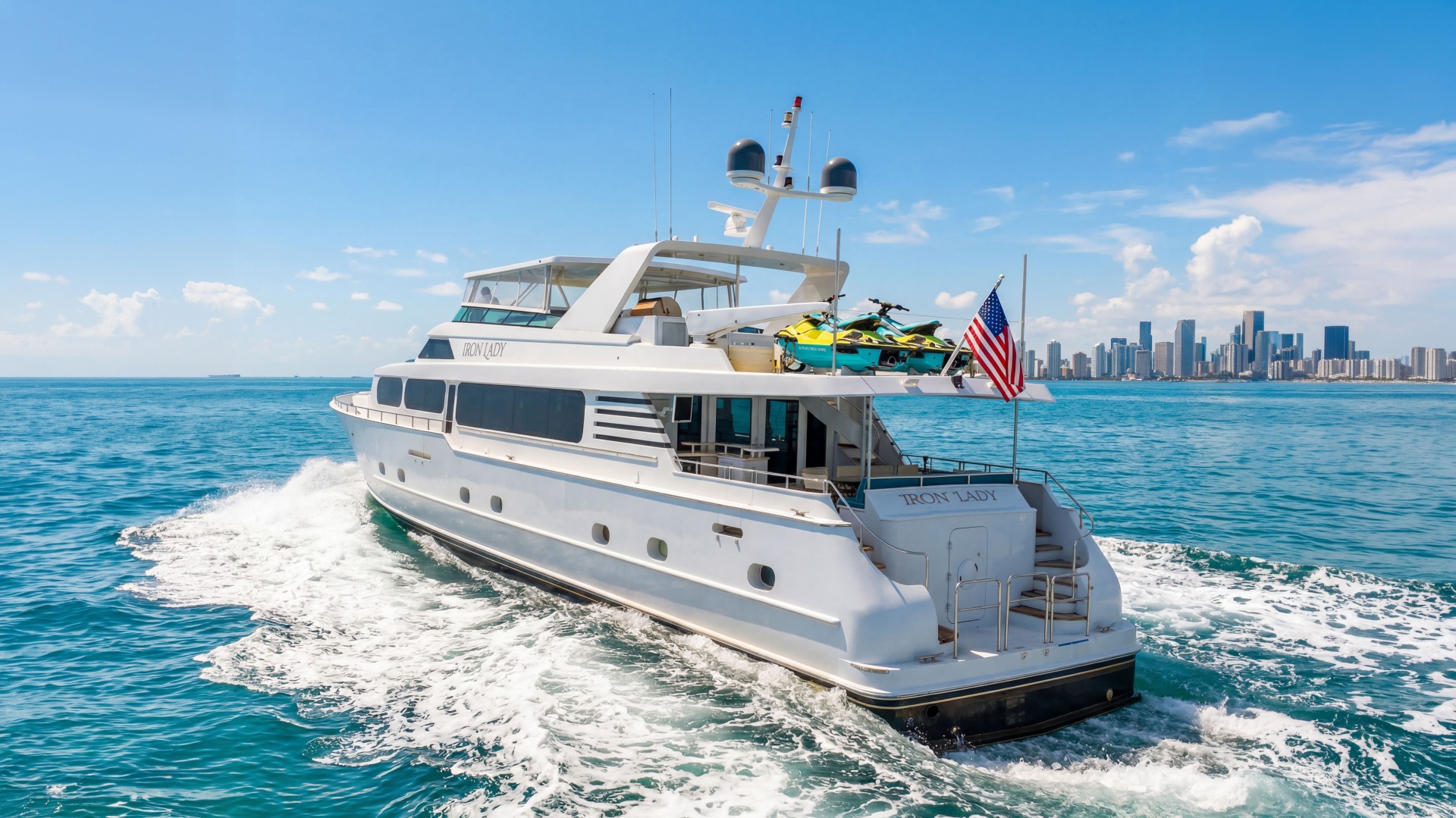 2006 Broward Raised Pilothouse