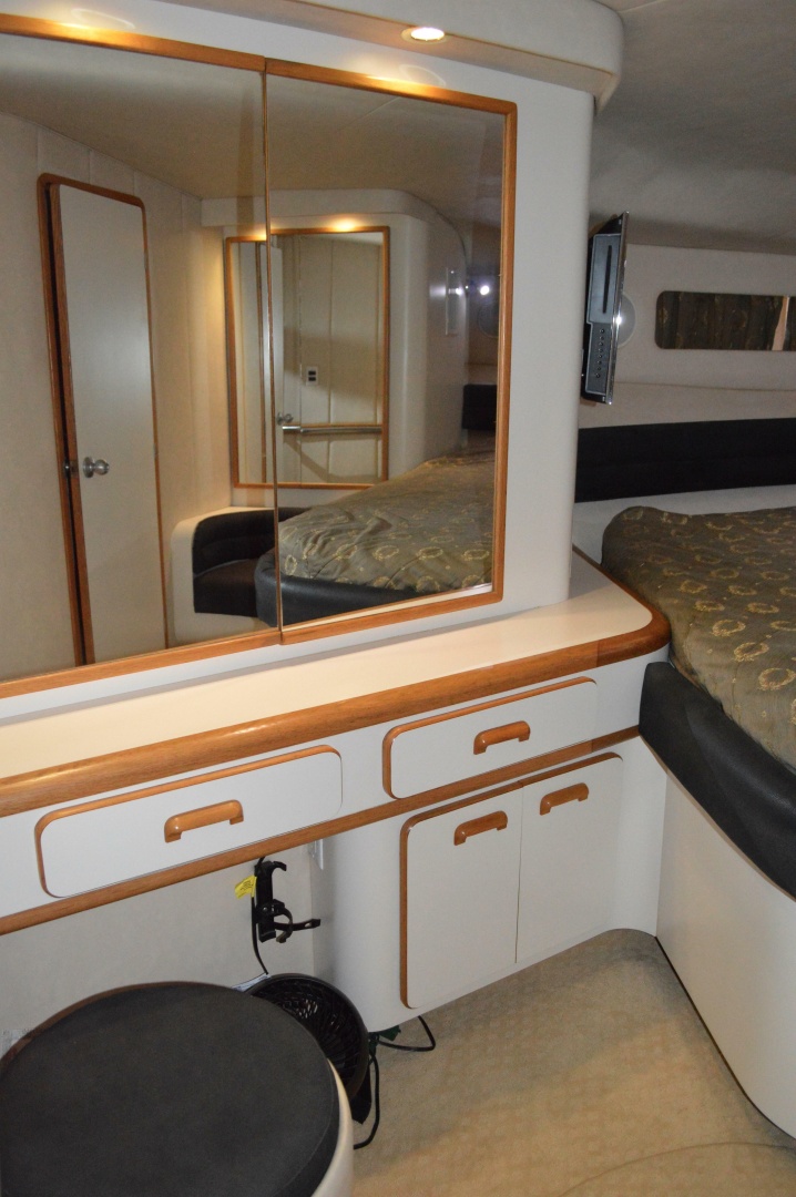 The Job Site 50ft Sea Ray Yacht For Sale
