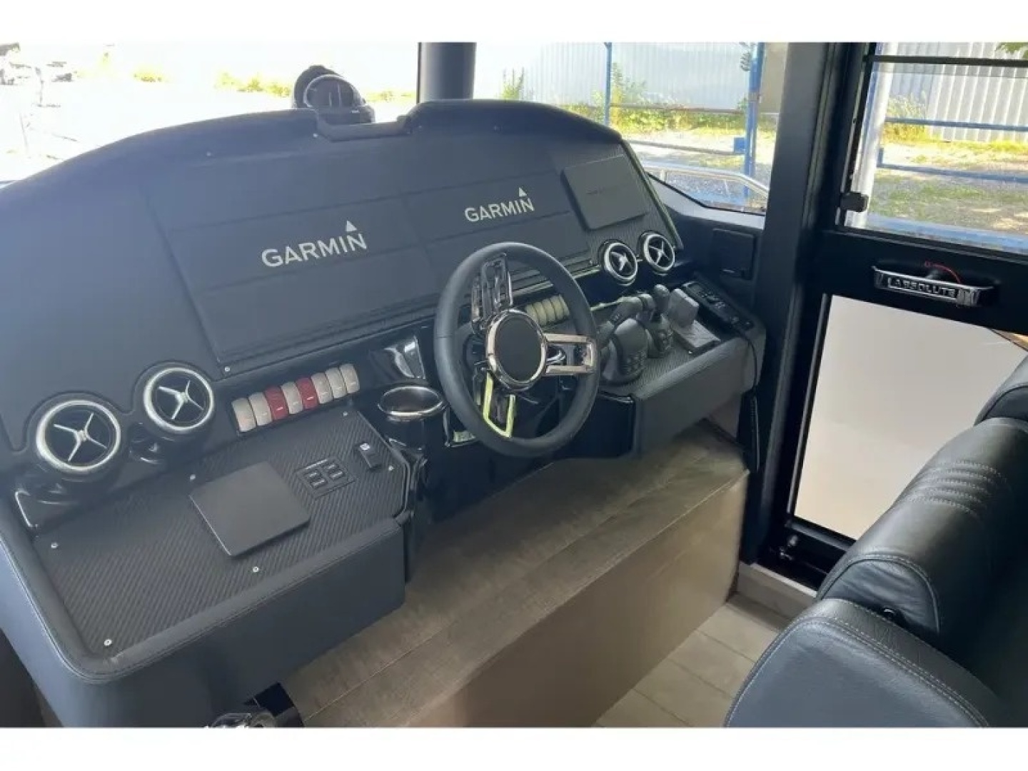 2024 Absolute NAVETTA 58