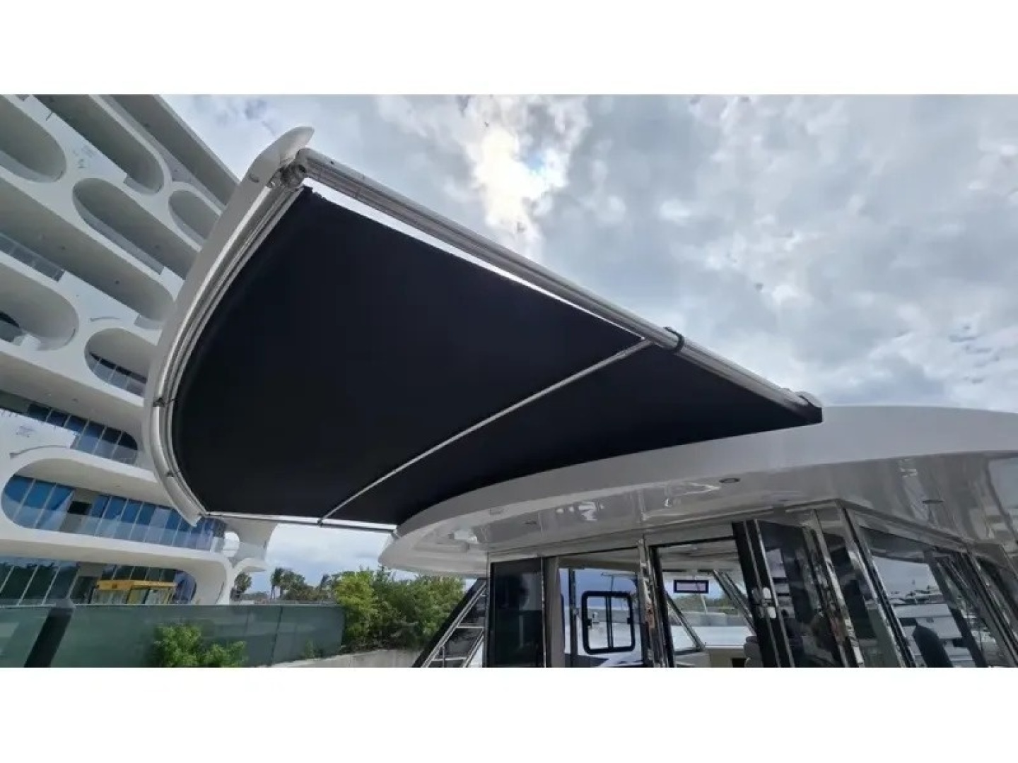 2025 Aquila 54 YACHT