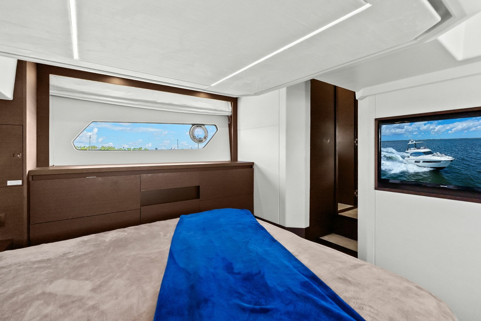 Galati Yacht Sales Trade 46ft Prestige Yacht For Sale Galati Yacht Sales Trade 46ft Prestige Yacht For Sale