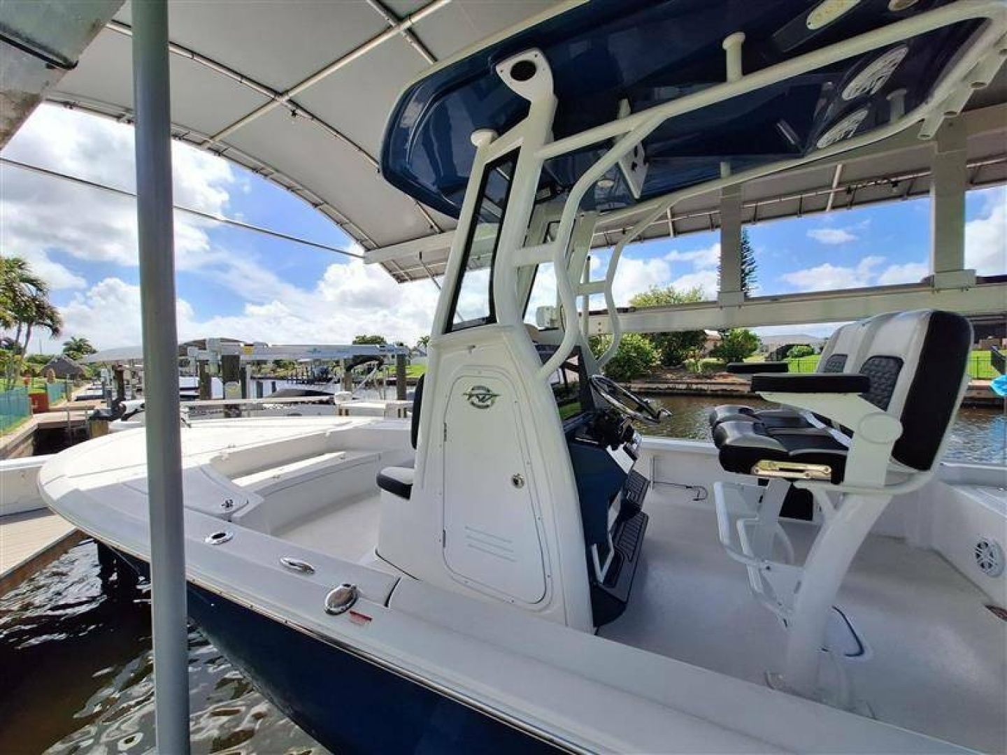 24ft Tidewater Yacht For Sale