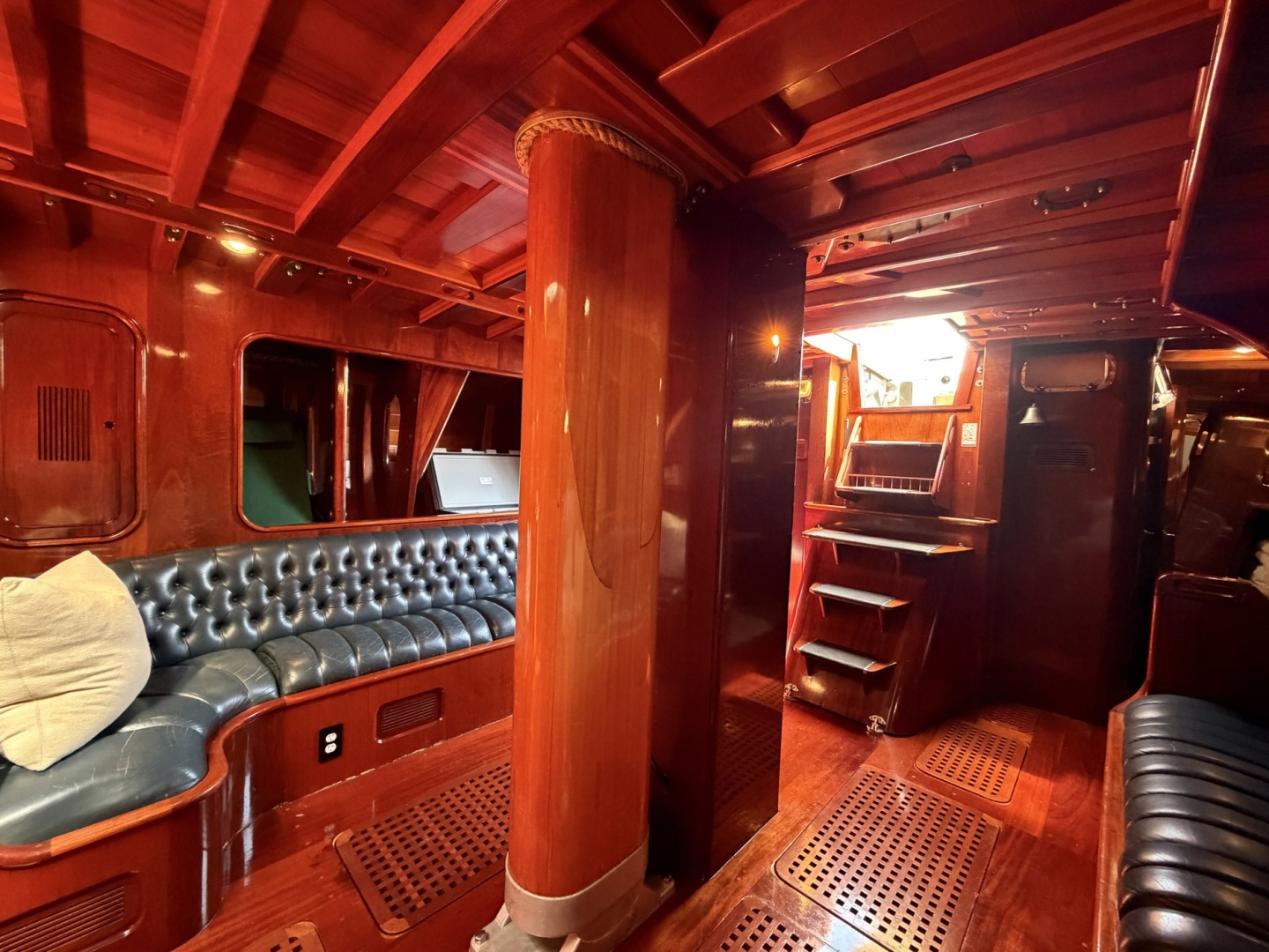 MERU 62ft Custom Yacht For Sale