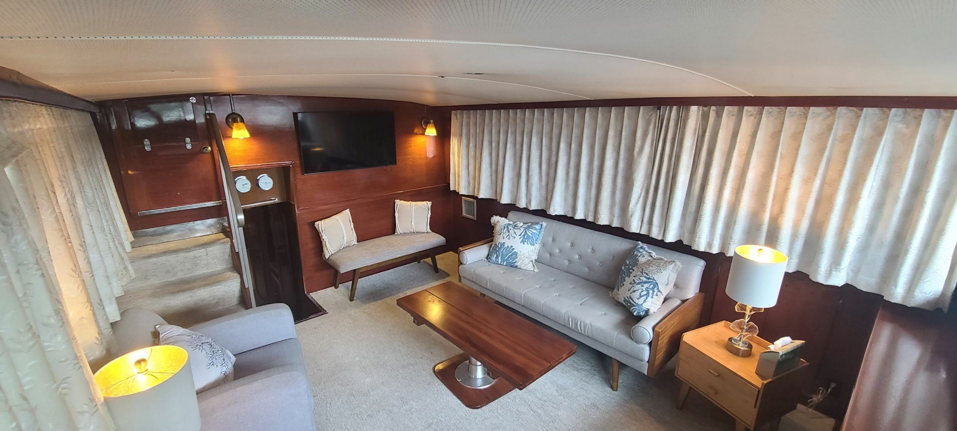 DANAMITE 58ft Chris Craft Yacht For Sale