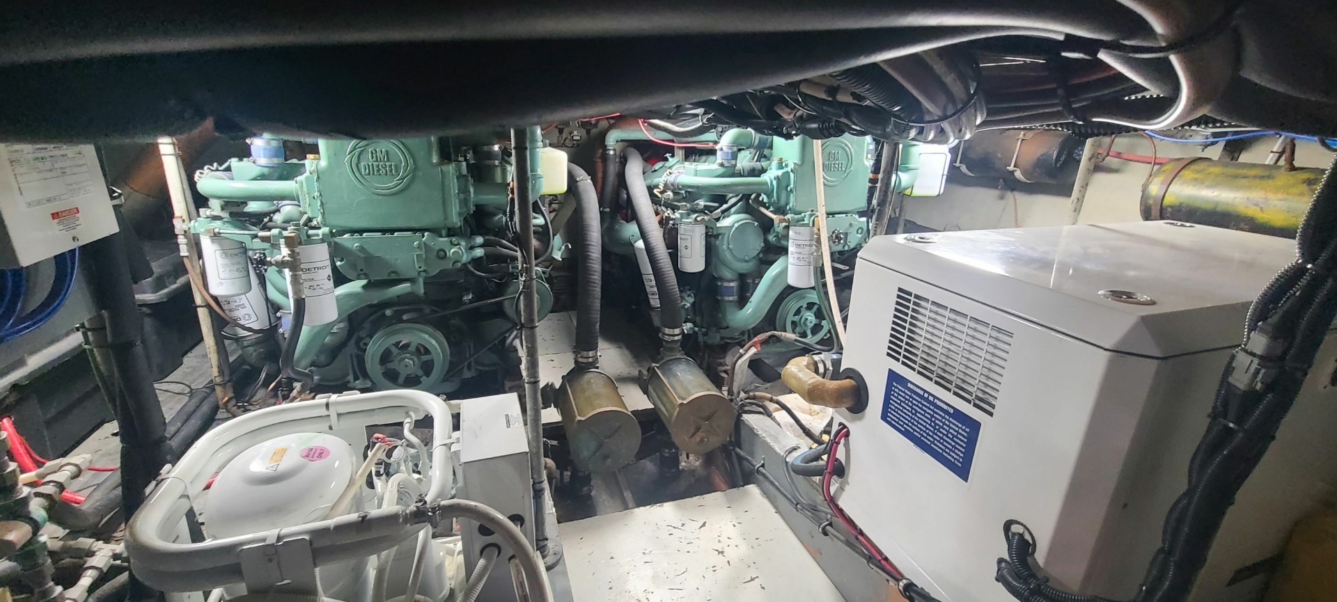 DANAMITE 58ft Chris Craft Yacht For Sale