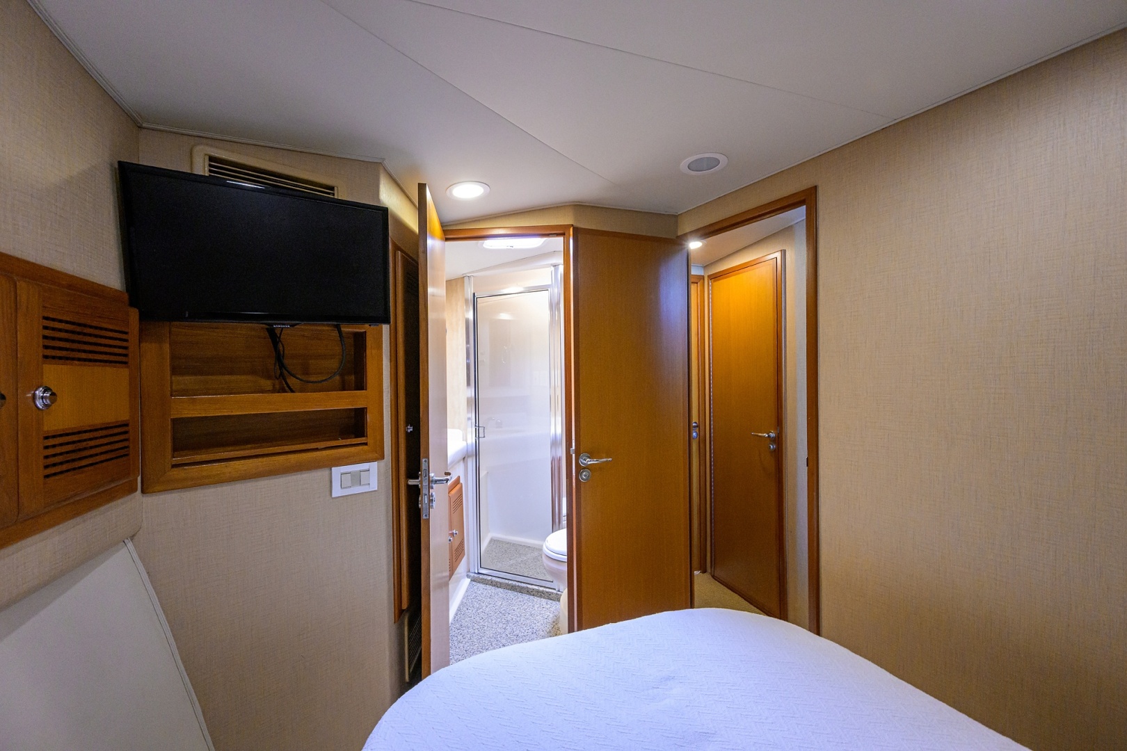 Cabo 48 - Bad Boyz - Master Stateroom
