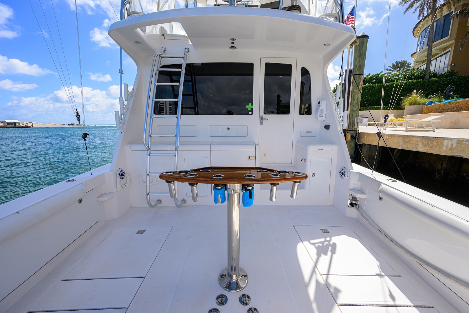 Cabo 48 - Bad Boyz - Cockpit