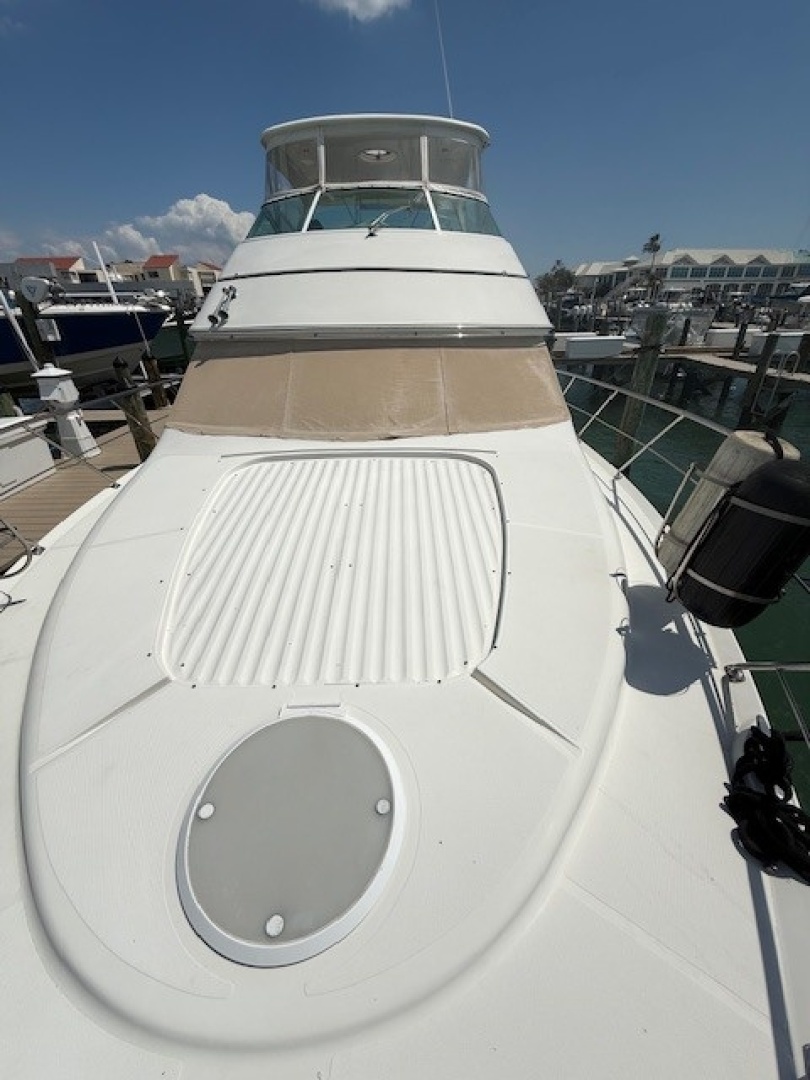 2005 Carver 46 Voyager