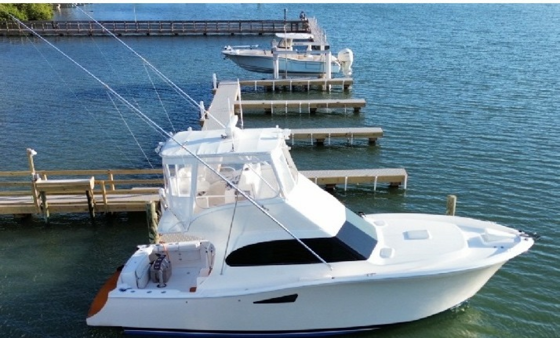 2008 Luhrs Flybridge