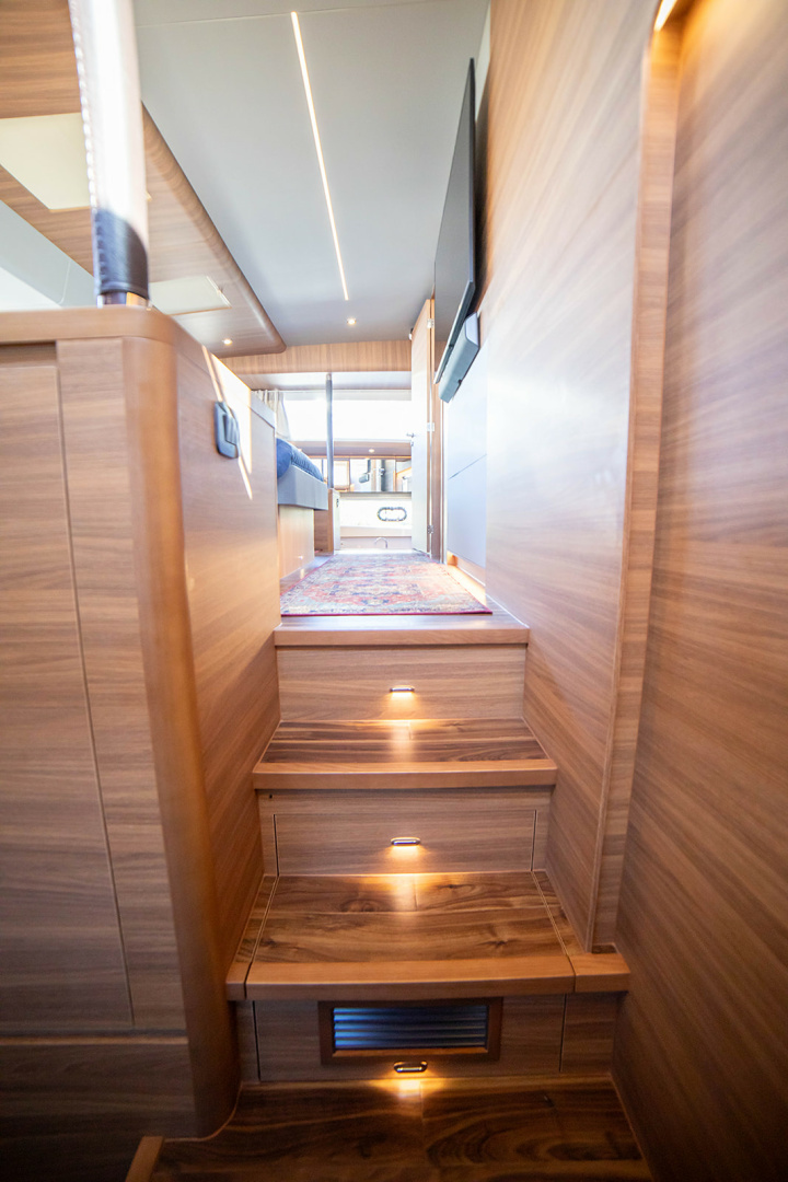 2024 Aquila 54 Yacht