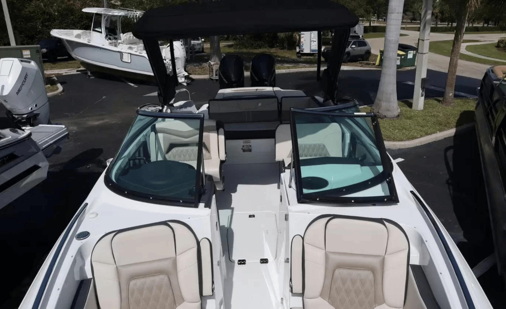 2024 Monterey 305SS
