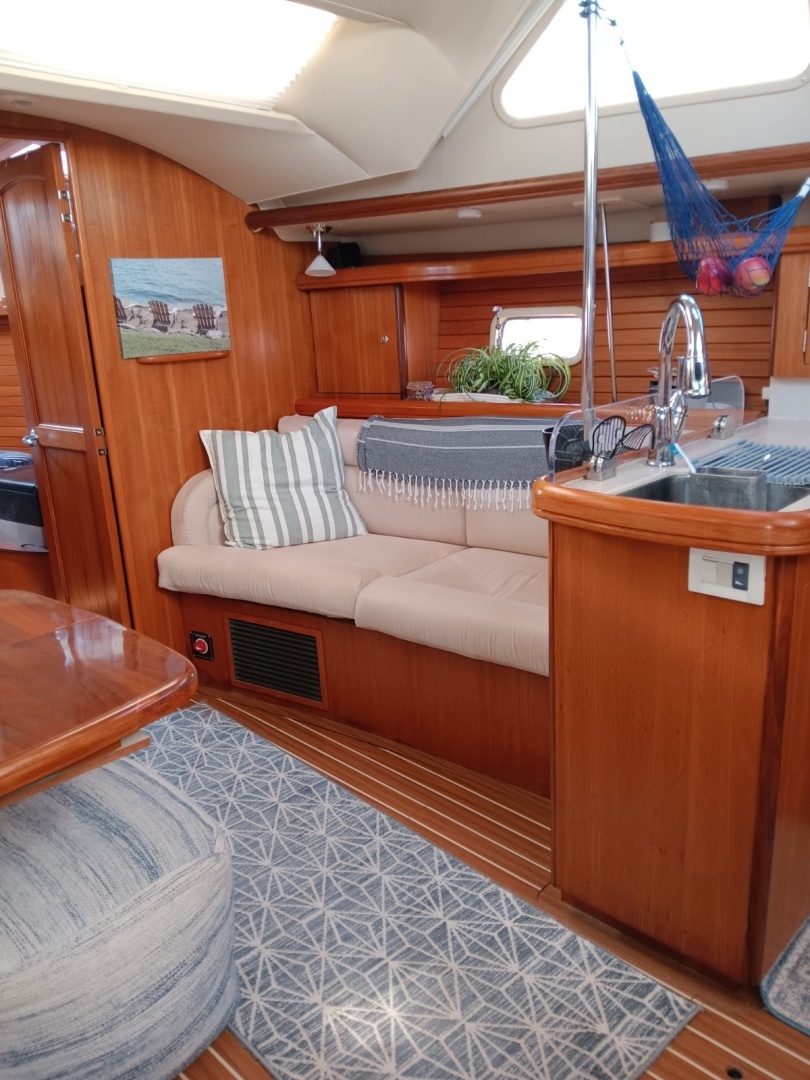 2007 Hunter Center Cockpit