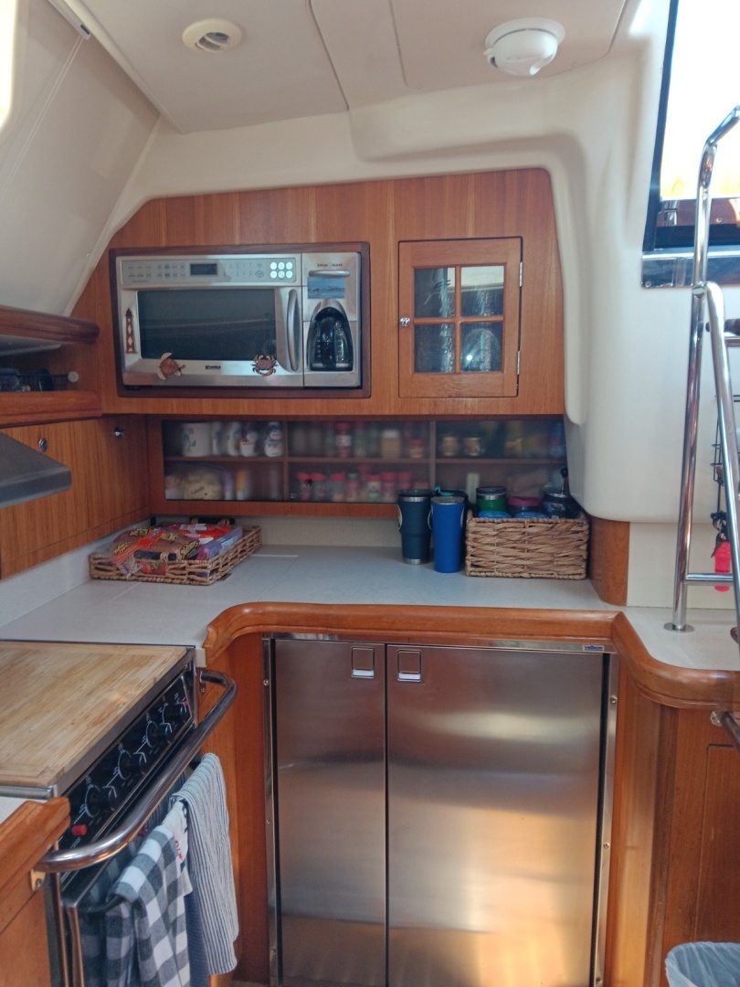 2007 Hunter Center Cockpit