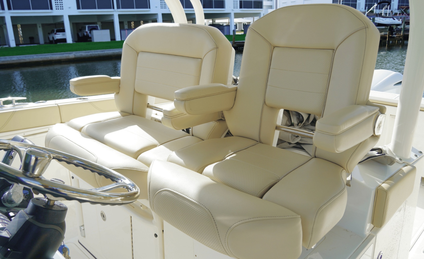 34ft Pursuit Yacht For Sale 34ft Pursuit Yacht For Sale