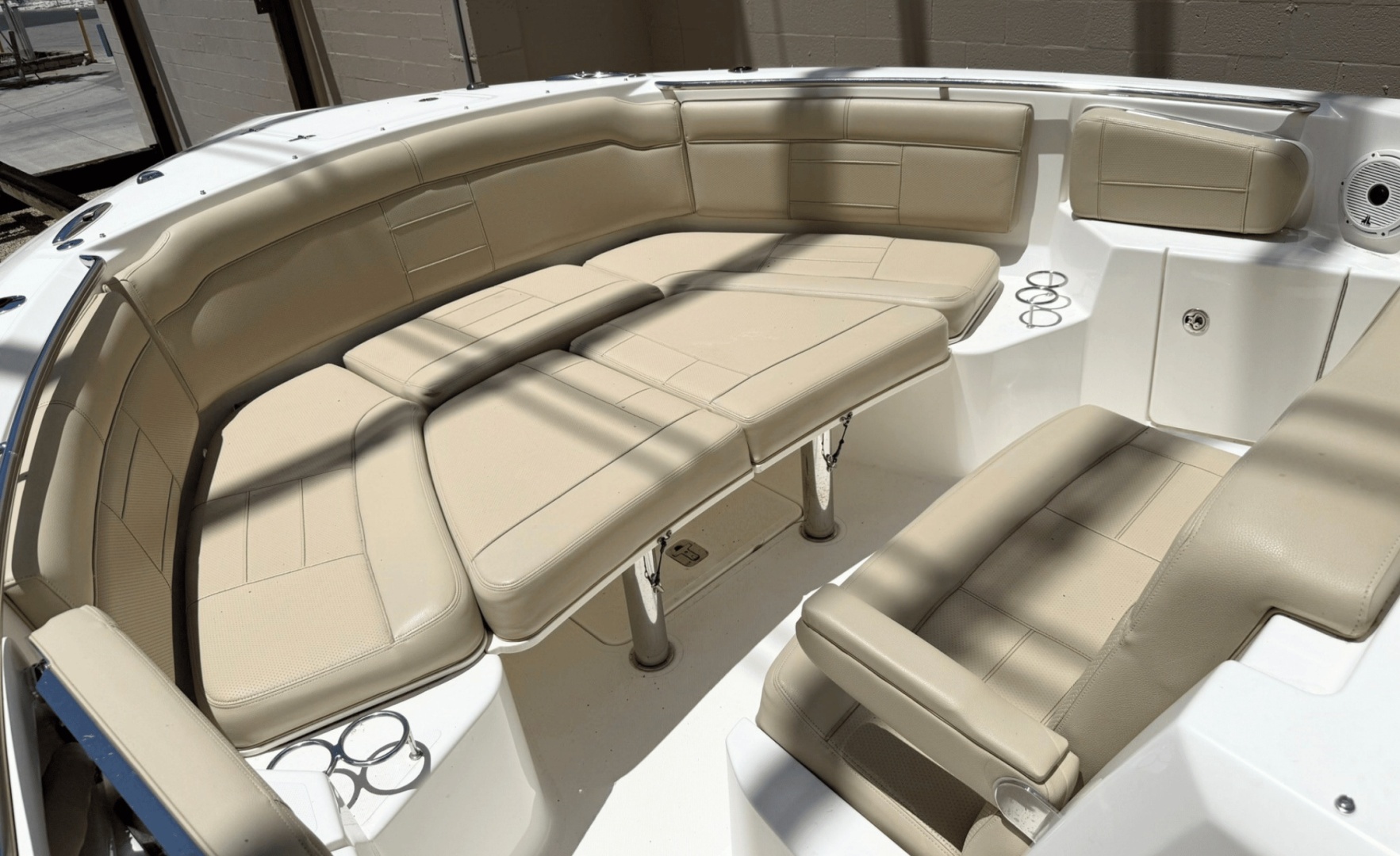 34ft Pursuit Yacht For Sale