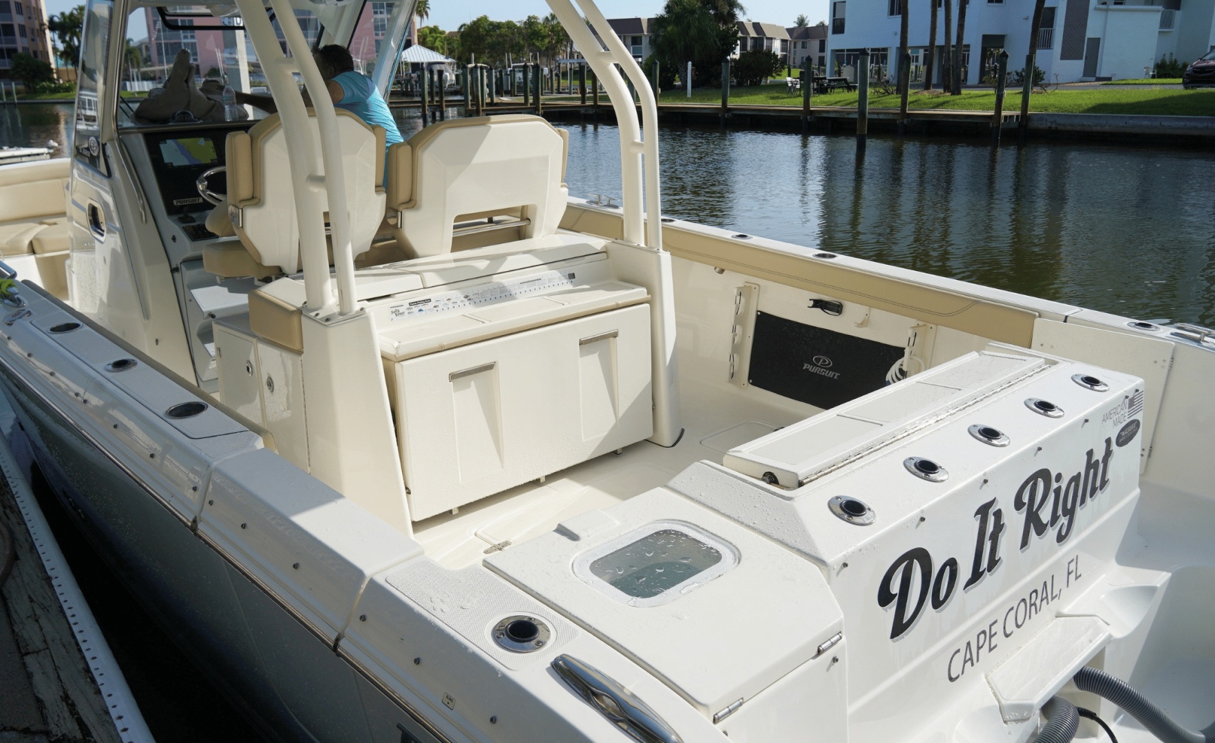 34ft Pursuit Yacht For Sale 34ft Pursuit Yacht For Sale