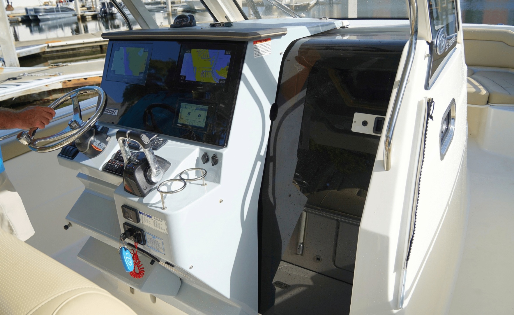 34ft Pursuit Yacht For Sale 34ft Pursuit Yacht For Sale