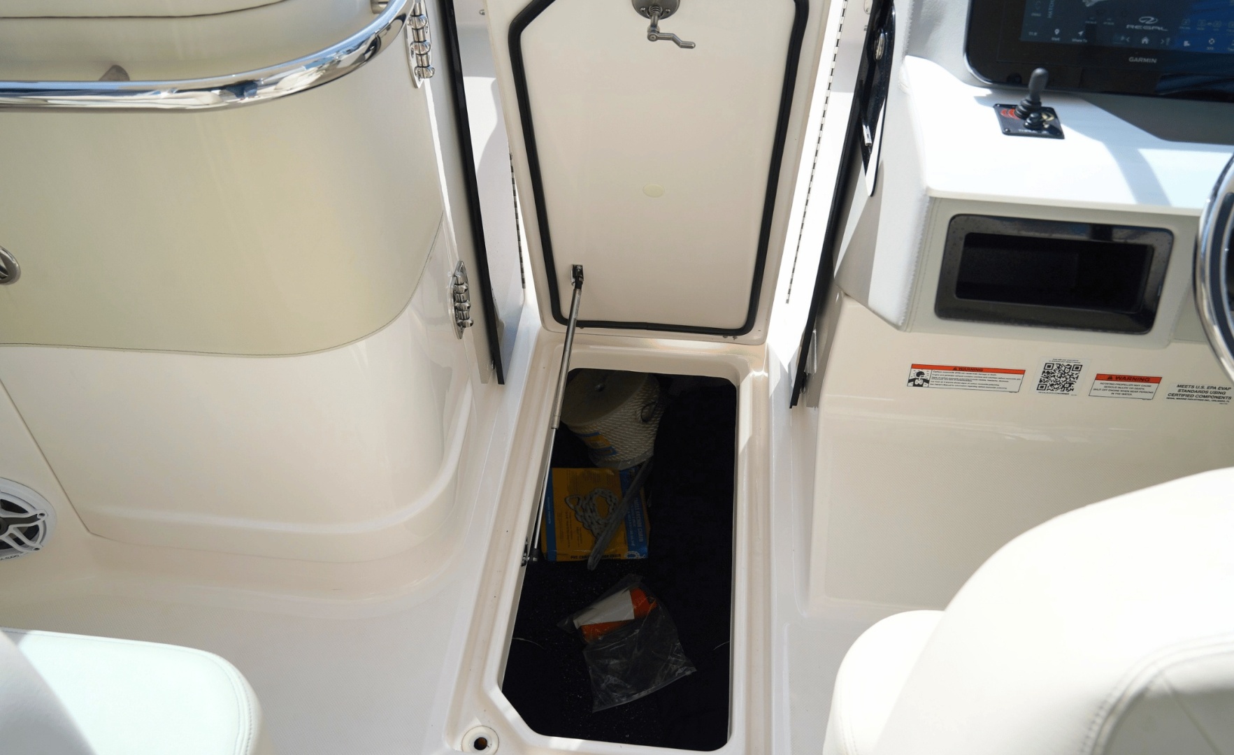 29ft Regal Yacht For Sale