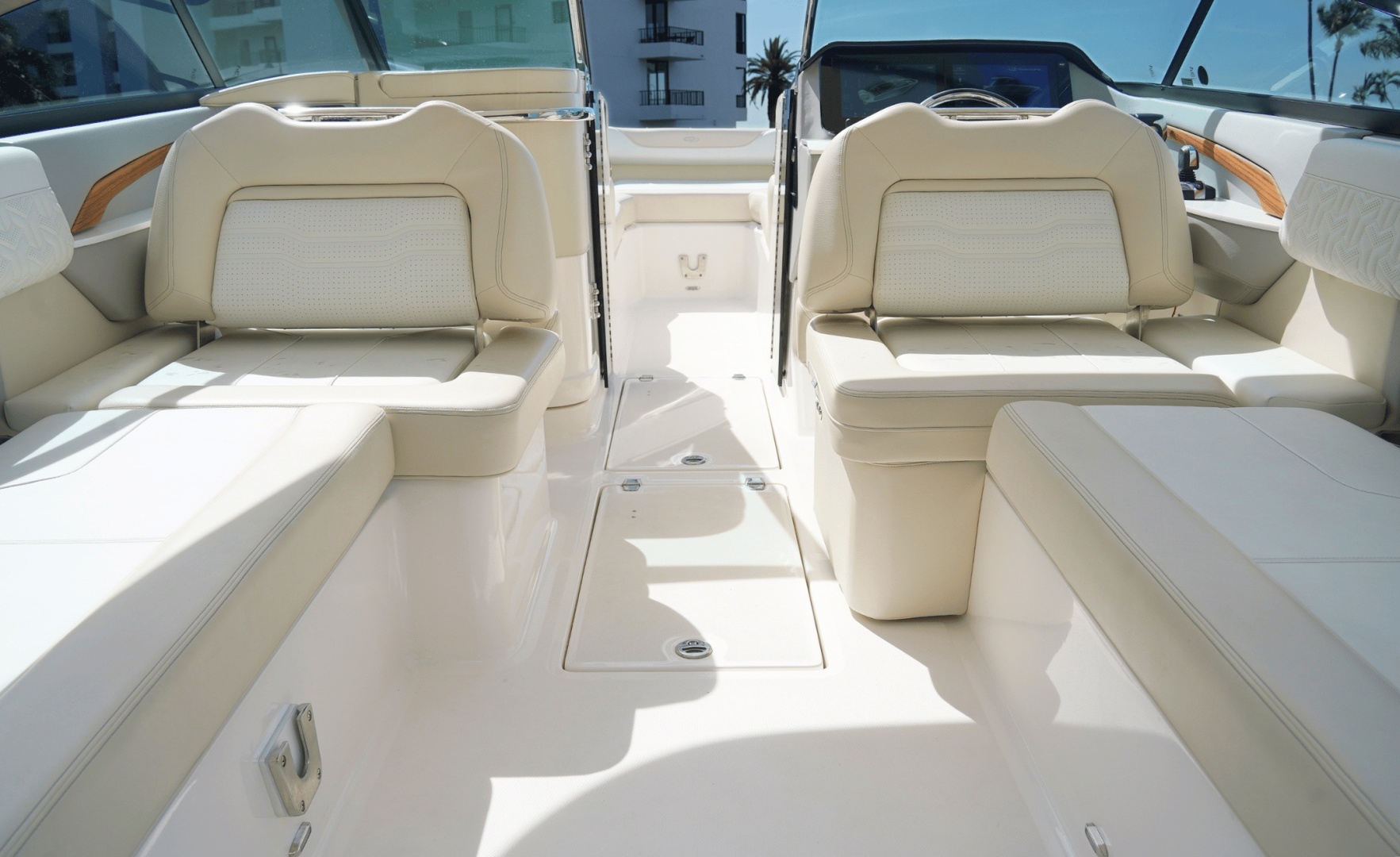 29ft Regal Yacht For Sale