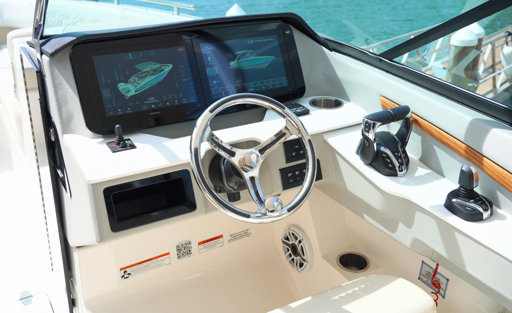 29ft Regal Yacht For Sale