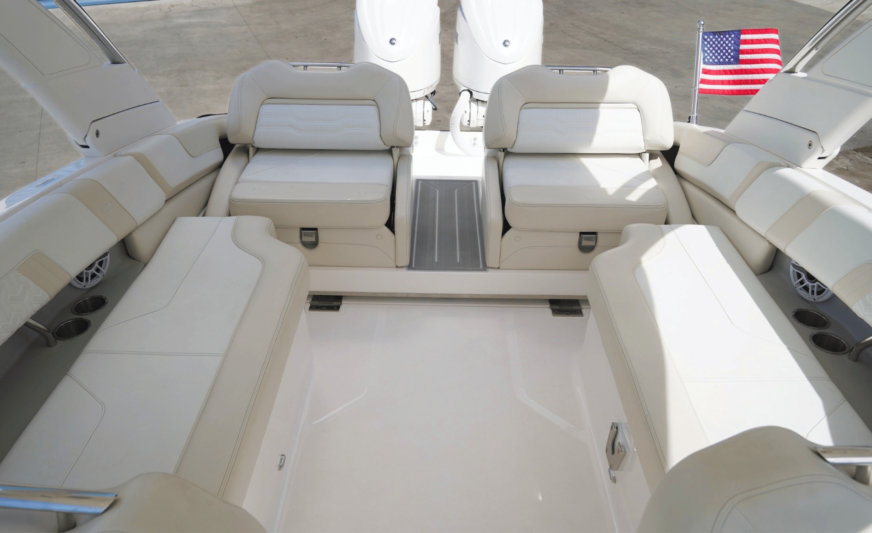 29ft Regal Yacht For Sale