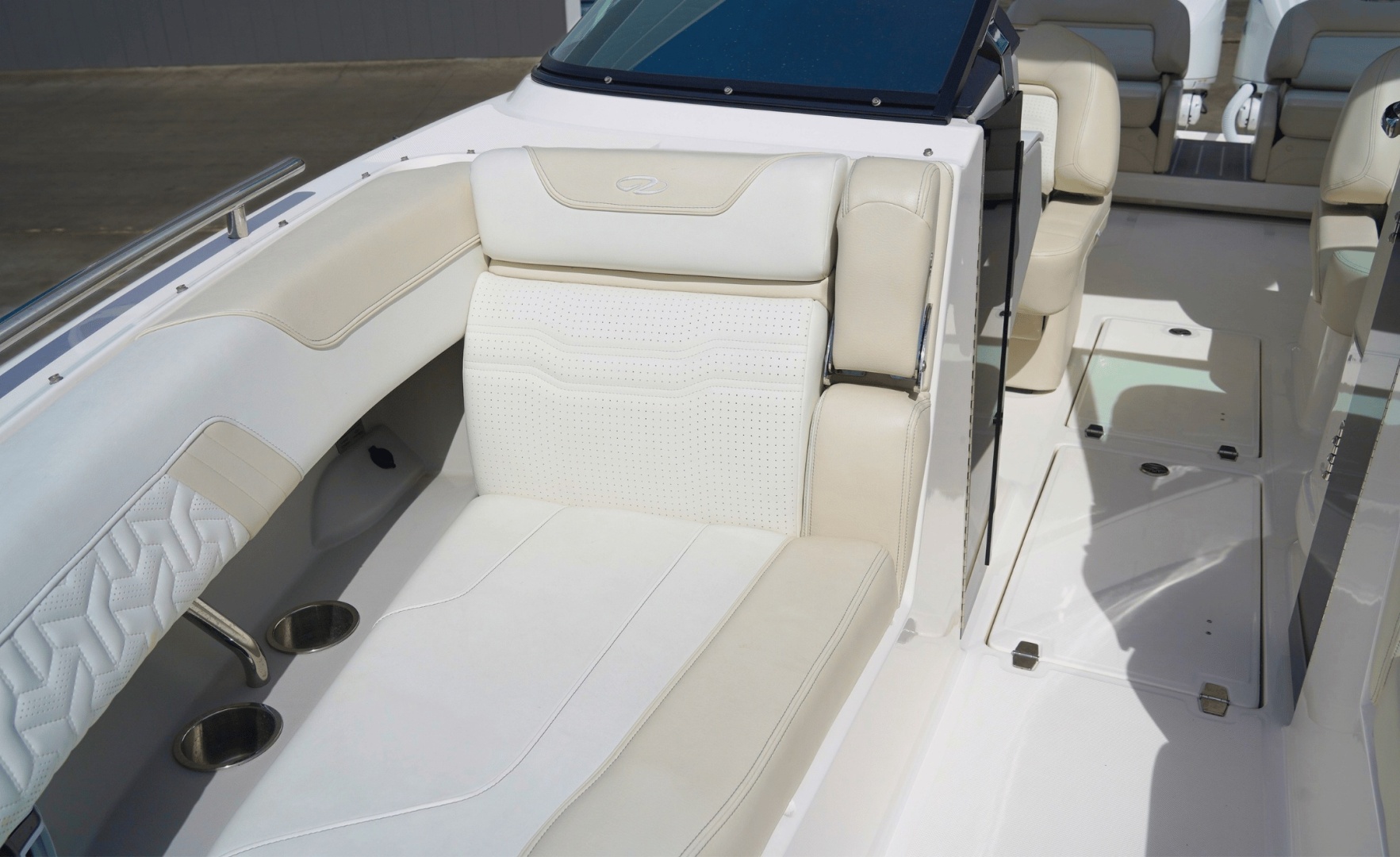 29ft Regal Yacht For Sale