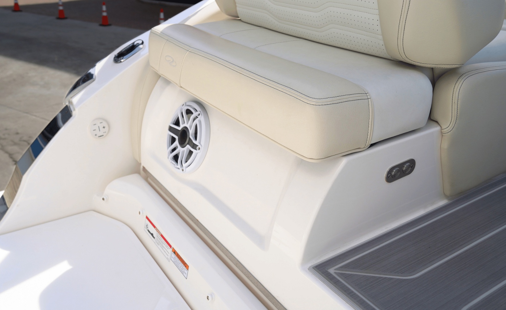 29ft Regal Yacht For Sale