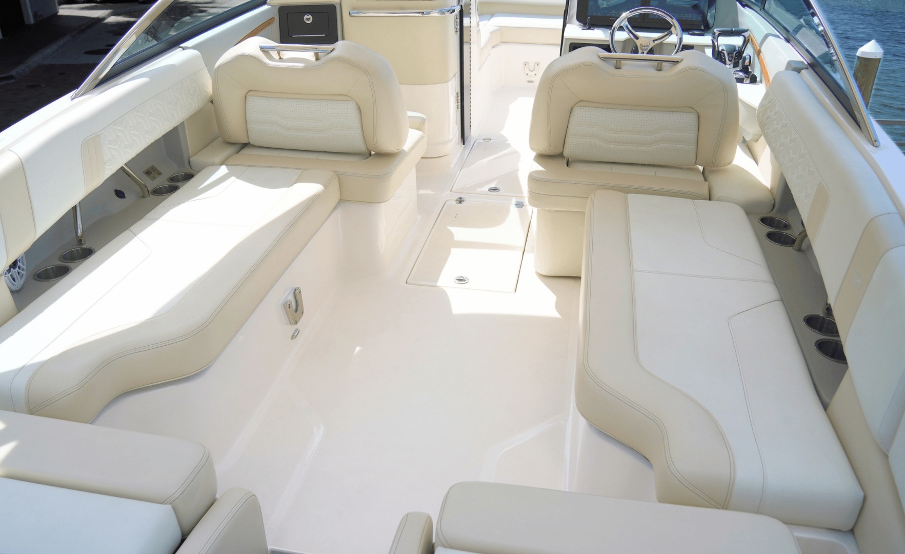 29ft Regal Yacht For Sale