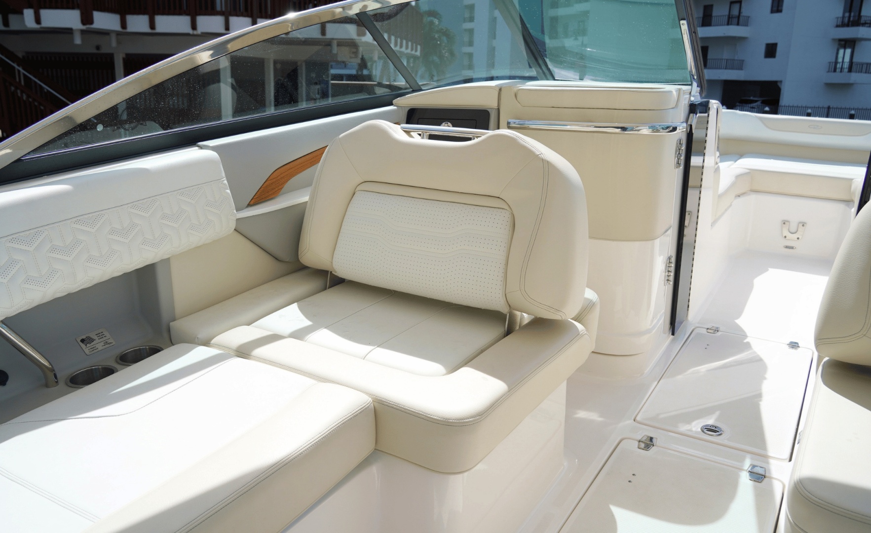 29ft Regal Yacht For Sale