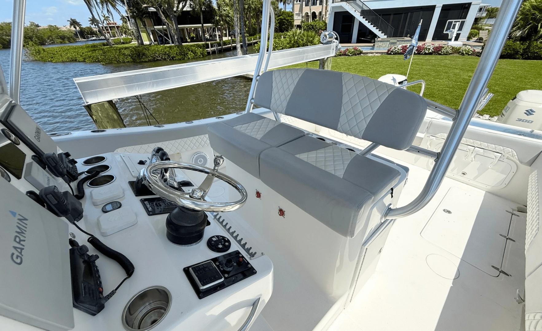 33ft Prowler Yacht For Sale