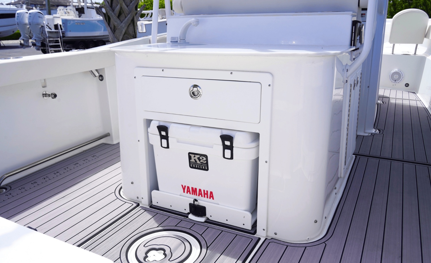 2025 Sea Hunt Ultra 305SE