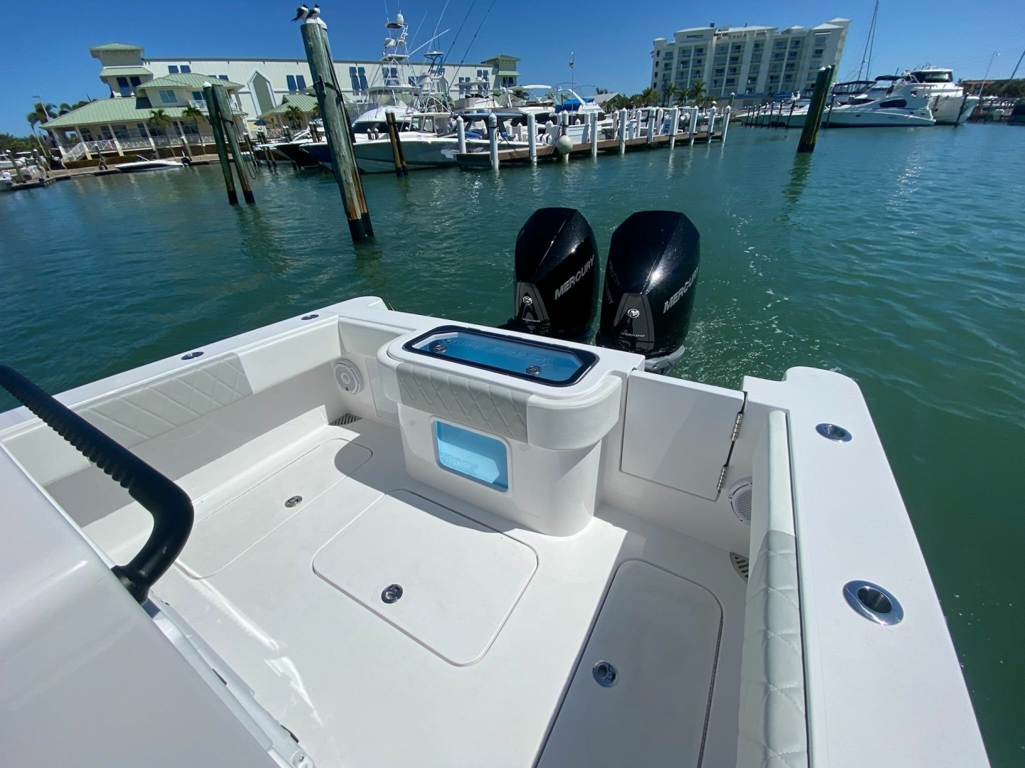 28ft Reef Runner Yacht For Sale