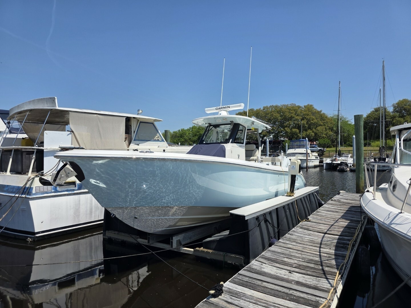 2023 Solace Yacht For Sale in N Myrtle Beach SC 2023 Solace Yacht For Sale in N Myrtle Beach SC