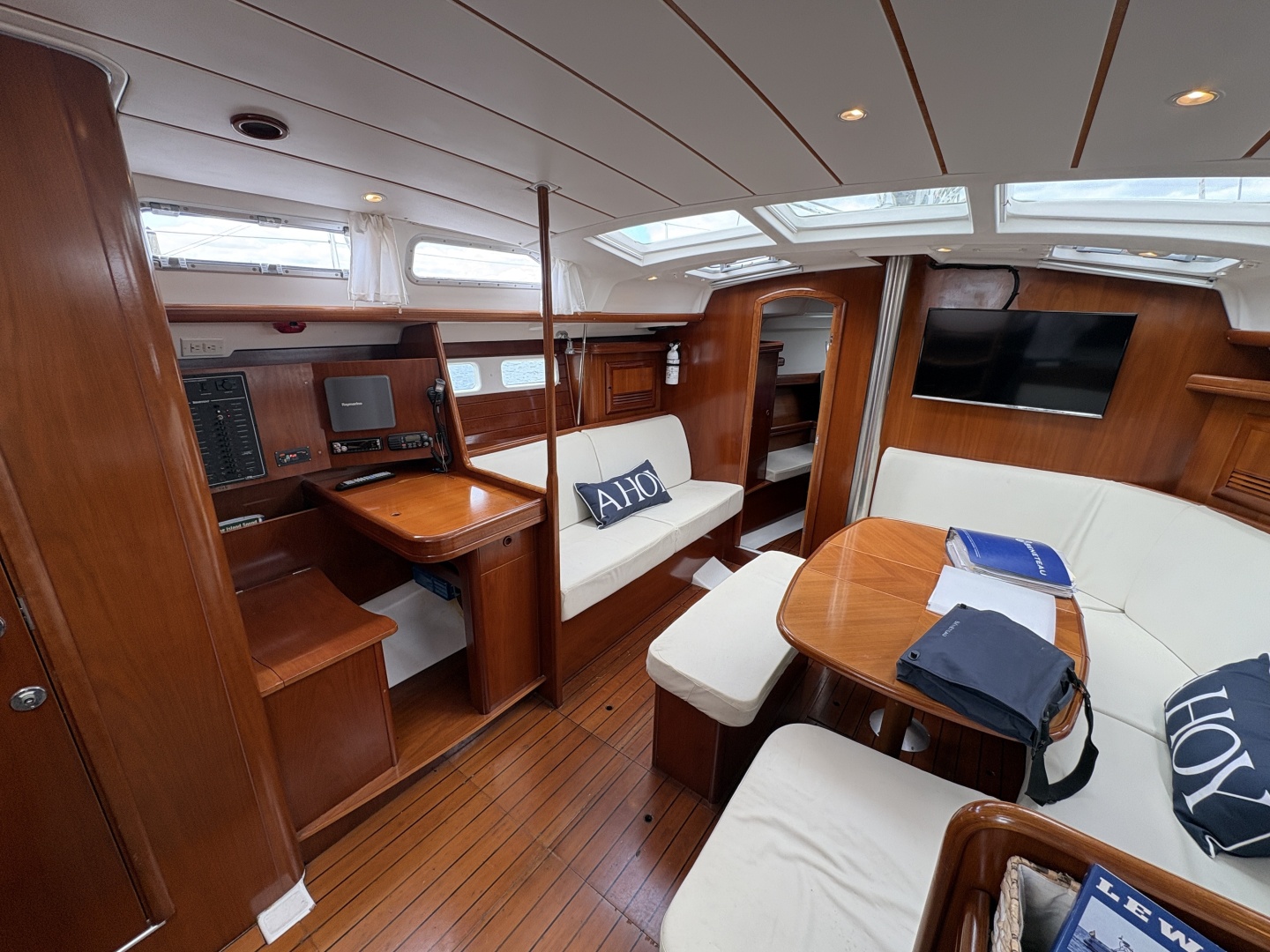 Carpe Ventum 42ft Beneteau Yacht For Sale