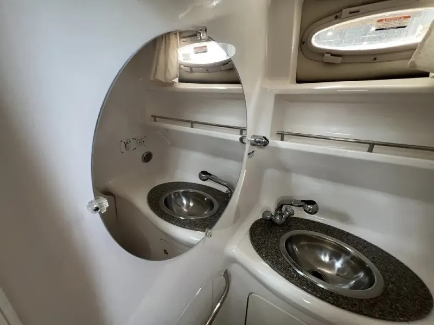 2013 Chaparral 290 Signature