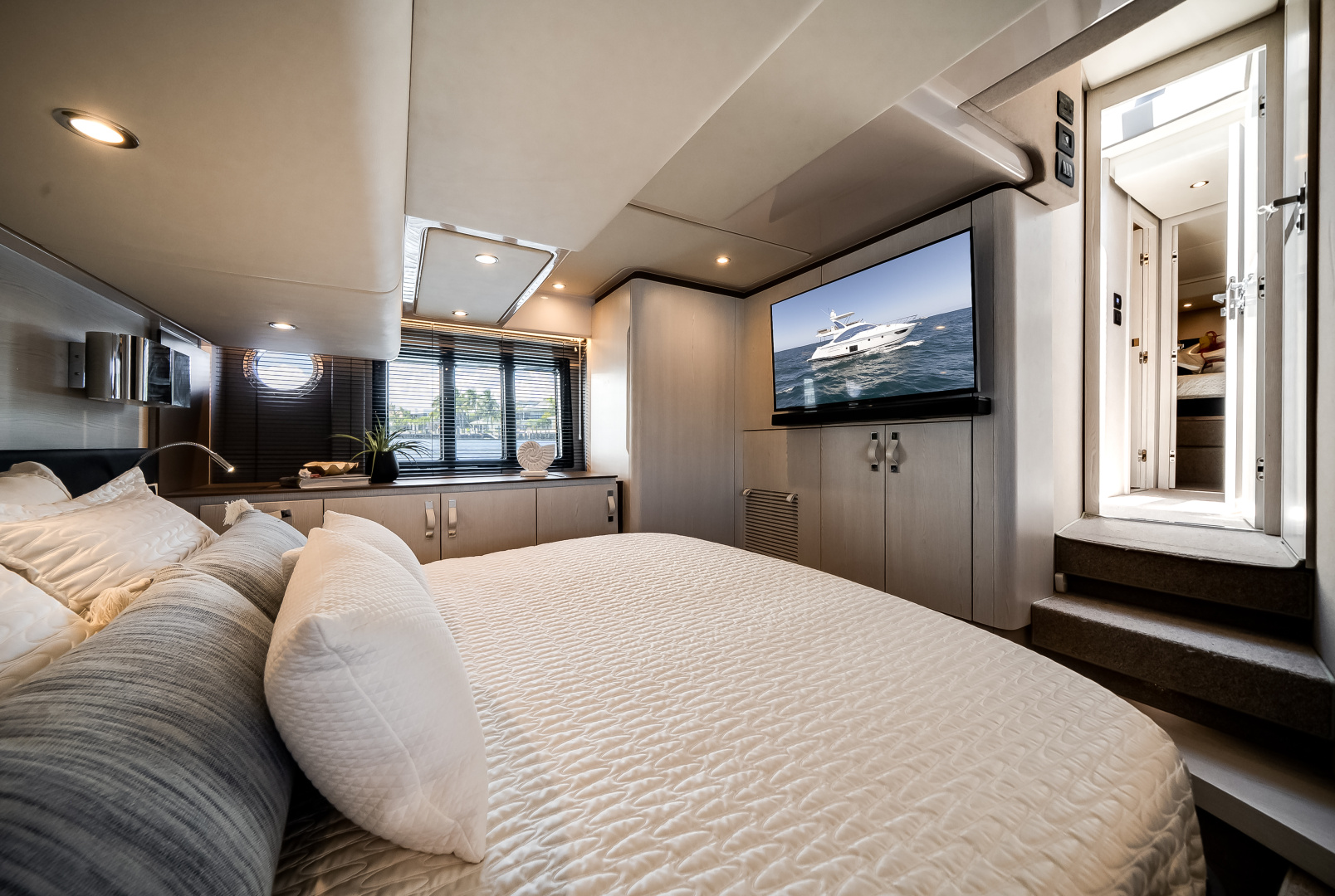 50ft Azimut Yacht For Sale