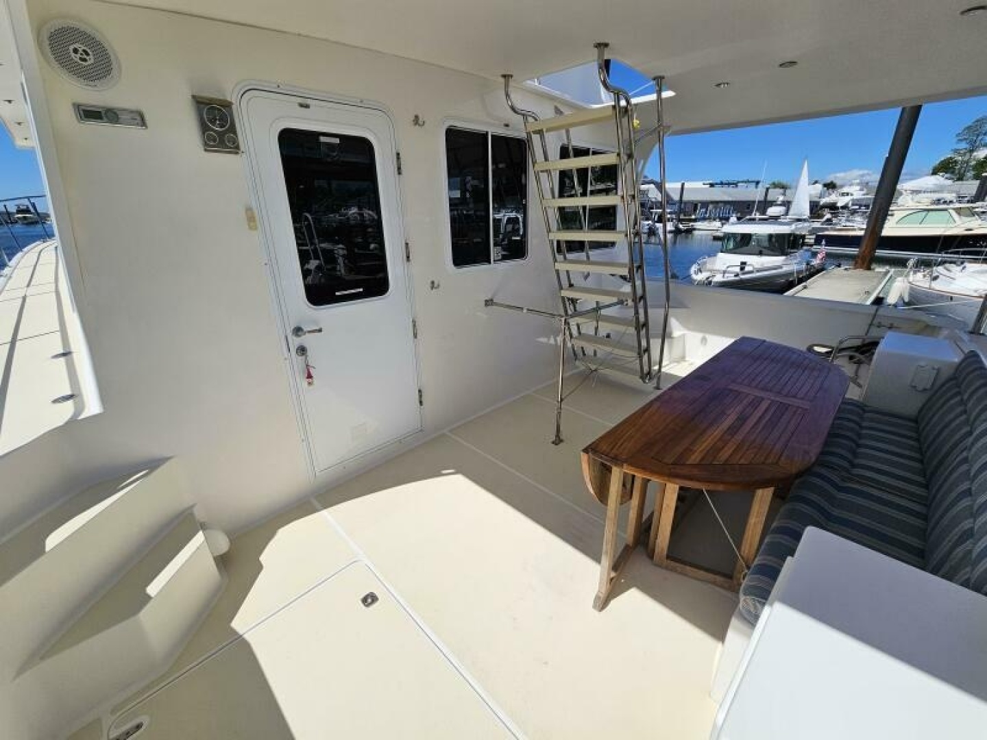 47ft Maine Cat Yacht For Sale